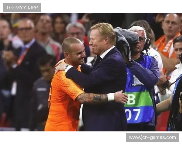 斯内德的传奇中场生涯：从阿贾克斯到国米三冠王，为何他让荷兰球迷念念不忘？