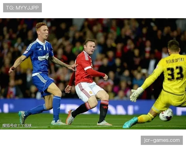 纽卡斯尔联全力冲刺英超前四，状态回升引发关注