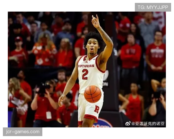 哈登赛场上像麦当劳效率怪兽，私底下还真有人看到他点外卖超慢的模样？